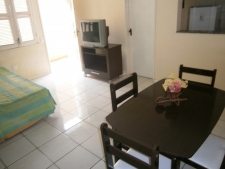 Apartamento mobiliado Fortaleza,economico e reformado a novo em casa Papicu